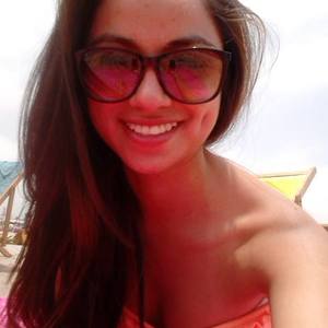 valeriaolivares's avatar